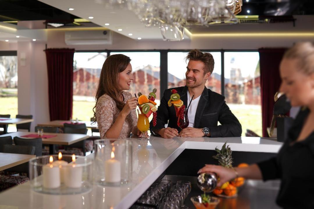 Stella Resort & Spa Chłapowo المظهر الخارجي الصورة